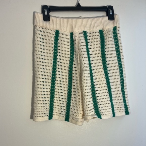 Green and Cream Crochet Women Shorts - Picture 3 of 3